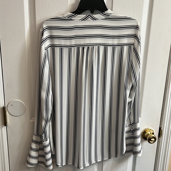 Top - Picture 4 of 4